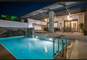 Kiki Luxury Villa